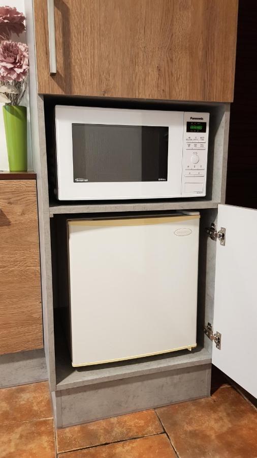 Apartman Lidovka Apartment กุตนาฮอรา ภายนอก รูปภาพ